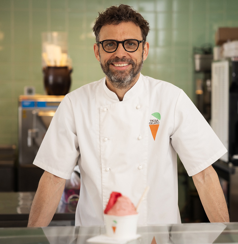 Carl på Trosa Gelato porträtteras av Joakim Kromnér